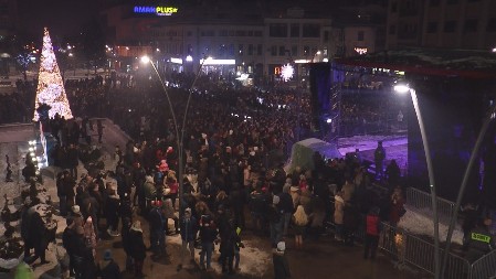 GRAĐANI ČAČKA ZGROŽENI PONAŠANJEM BLOKADERA KOJI SU NAPALI BEKUTU "Sram ih bilo, misle da su face"